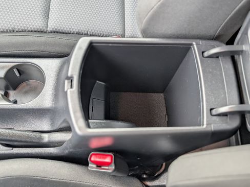 Used 2023 Kia Soul LX image 21