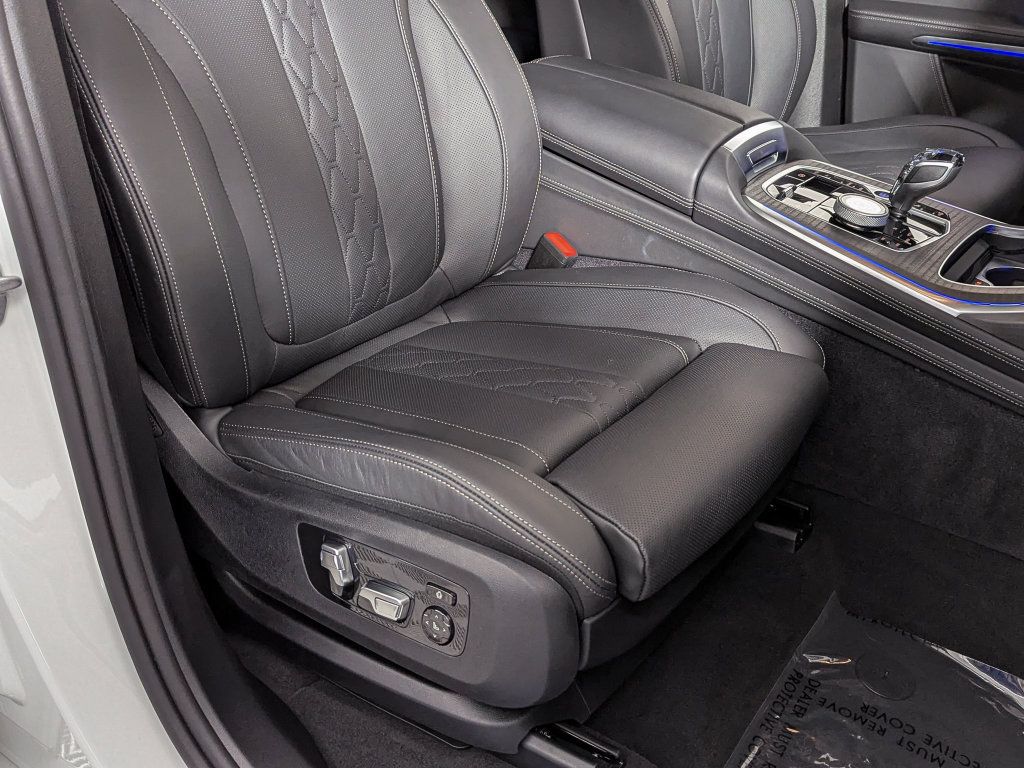 Used 2026 BMW ALPINA XB7 AWD/4WD image 34