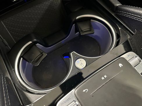 Used 2020 Mercedes-Benz GLE 350 w/ Premium Package image 29