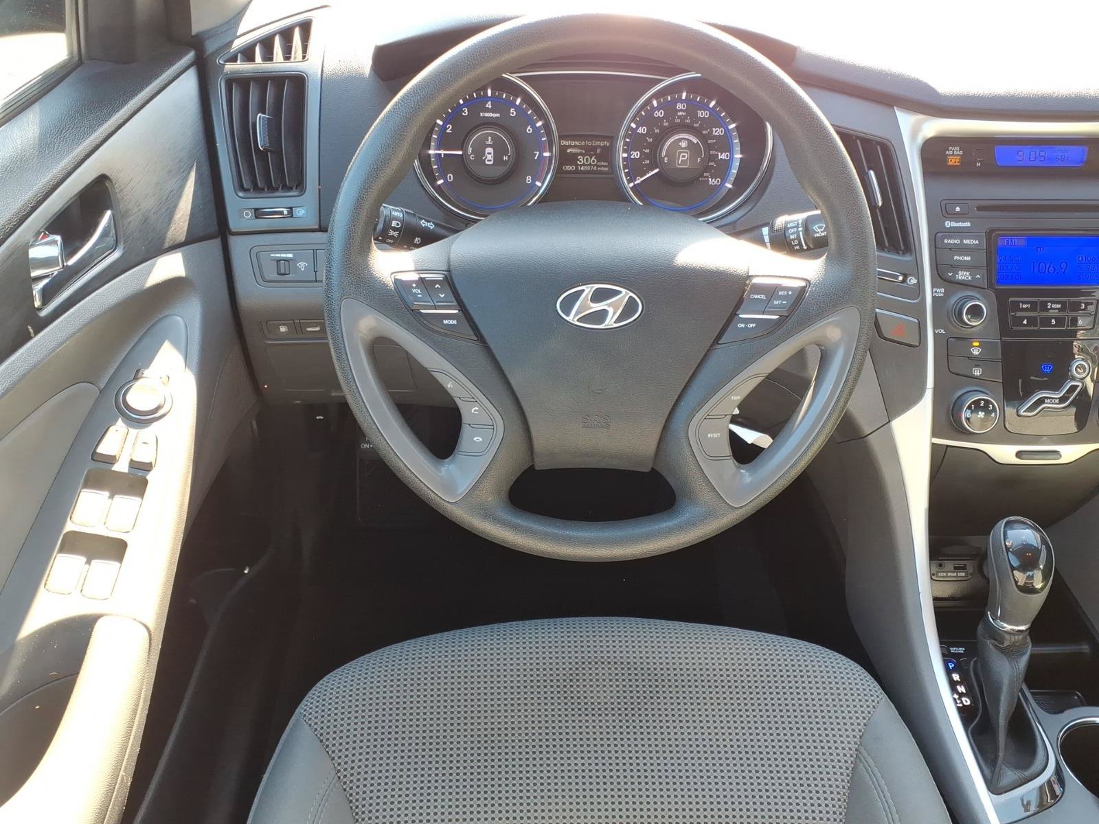 Used 2013 Hyundai Sonata GLS w/ Popular Equipment Pkg FWD image 4