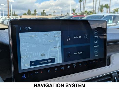 New 2025 Lincoln Corsair Reserve image 9