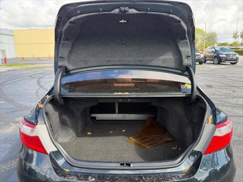 Used 2016 Toyota Camry SE image 19