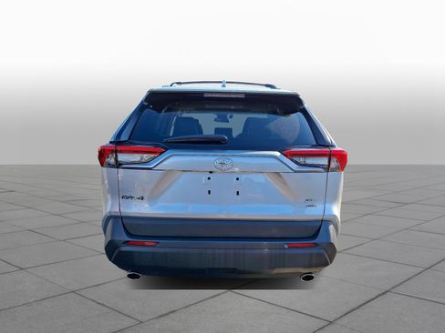 Used 2023 Toyota RAV4 XLE Premium image 6