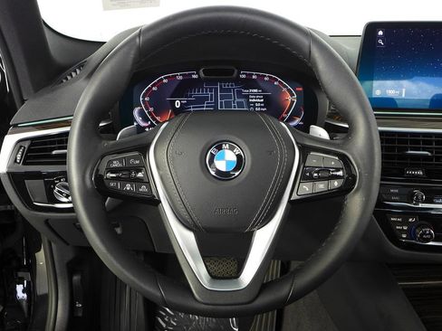 Used 2023 BMW 540i w/ Executive Package RWD image 27