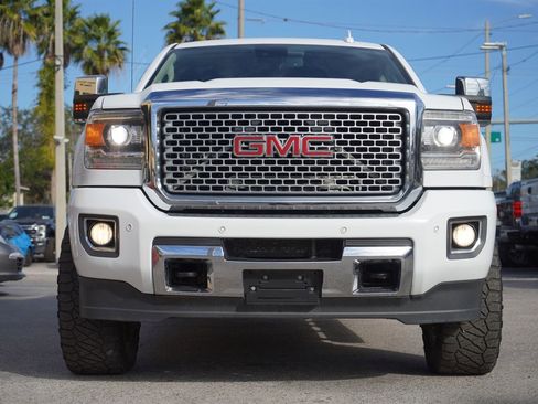 Used 2016 GMC Sierra 3500 Denali w/ Duramax Plus Package image 8