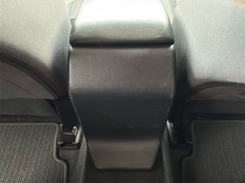 Used 2021 Subaru Crosstrek 2.0i Premium w/ Moonroof Package image 14