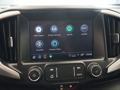 Used 2023 GMC Terrain SLT image 33