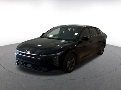 Used 2025 Kia K4 FWD image 3