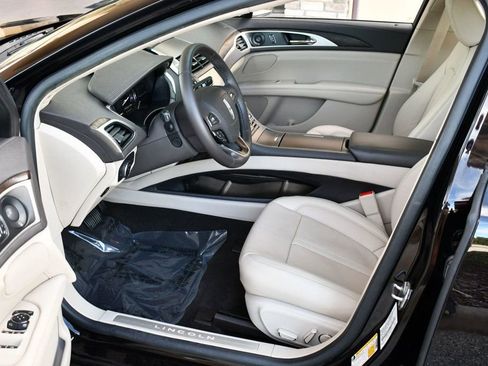 Used 2020 Lincoln MKZ Reserve image 40