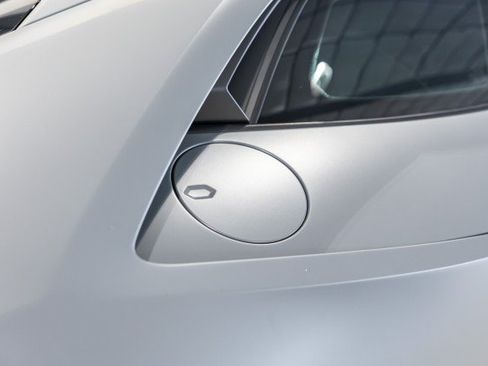 Used 2022 Lamborghini Huracan EVO RWD image 19
