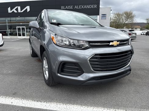 Used 2020 Chevrolet Trax LS w/ Tint and Cruise Package AWD/4WD image 1