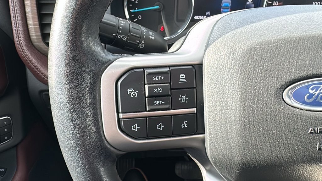 Used 2024 Ford Expedition Limited AWD/4WD image 17
