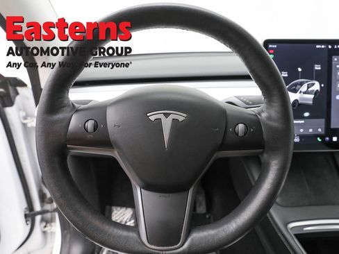 Used 2021 Tesla Model Y Long Range image 10