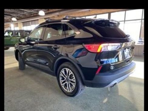 Used 2021 Ford Escape SEL w/ Technology Package image 3