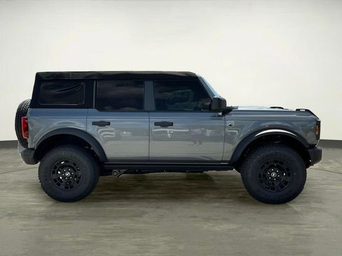 New 2026 Ford Bronco Big Bend w/ Black Diamond Package image 9