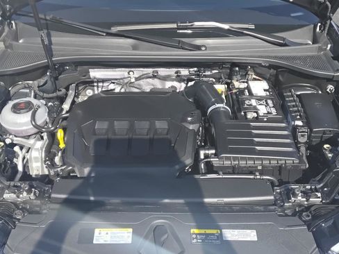 Certified 2025 Audi Q3 2.0T Premium w/ Convenience Package image 15