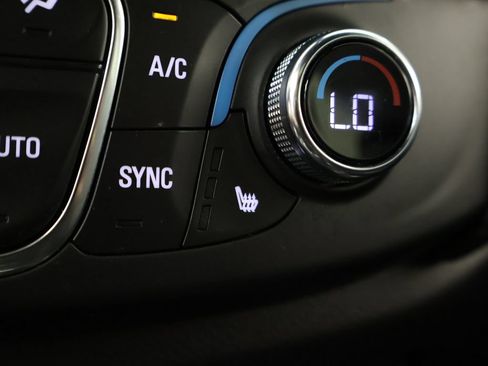 Used 2023 Chevrolet Traverse LT AWD/4WD image 54