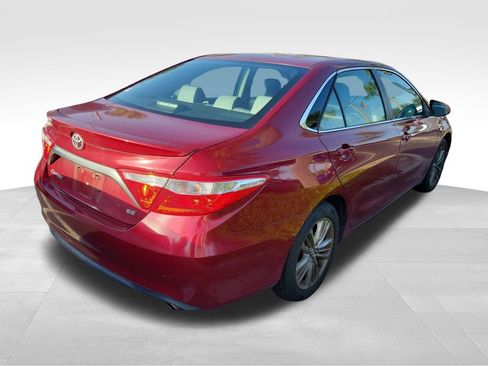 Used 2017 Toyota Camry SE FWD image 13