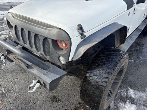 Used 2017 Jeep Wrangler Unlimited Sport w/ Quick Order Package 24S image 8