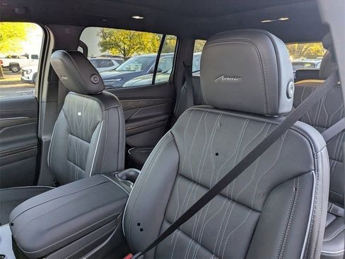 New 2026 Buick Enclave Avenir w/ Super Cruise Package image 8