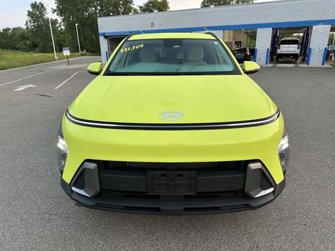 Used 2024 Hyundai Kona SEL AWD/4WD image 9