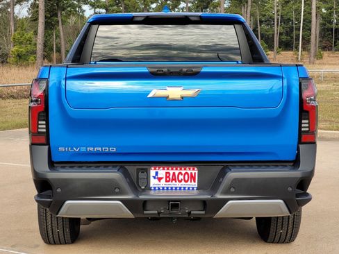 New 2025 Chevrolet Silverado EV LT image 4