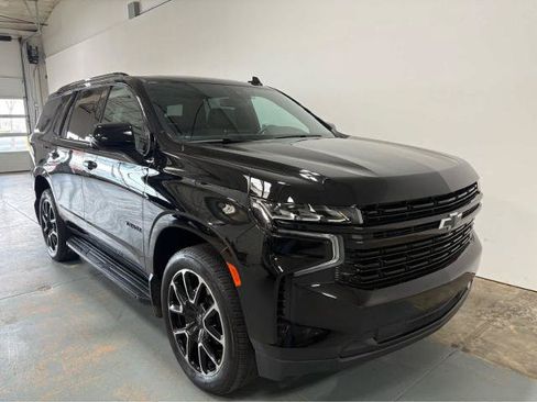 Used 2024 Chevrolet Tahoe RST w/ Sport Performance Package AWD/4WD image 5