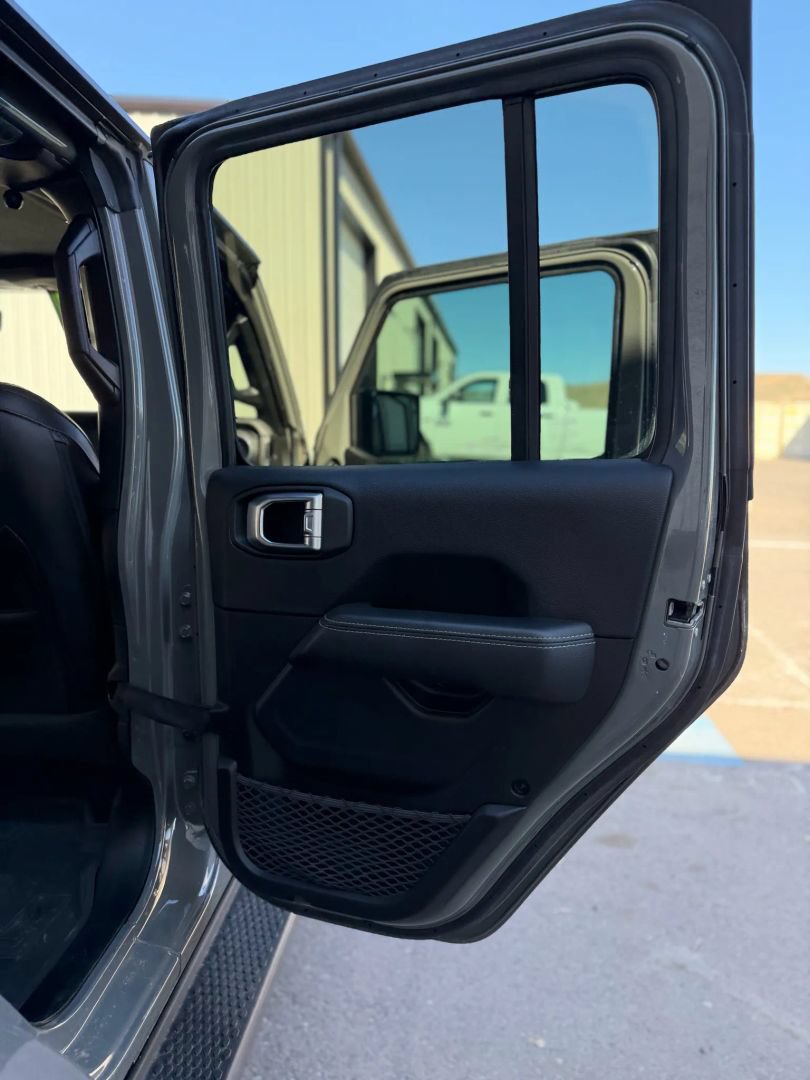 Used 2023 Jeep Wrangler Unlimited Sahara w/ Cold Weather Group AWD/4WD image 29