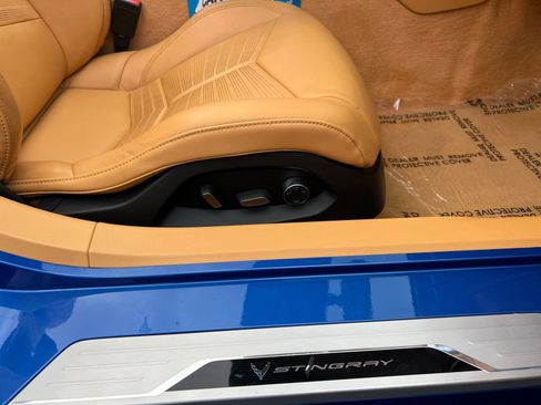 Used 2021 Chevrolet Corvette Stingray Premium Conv w/ Z51 Performance Package image 53
