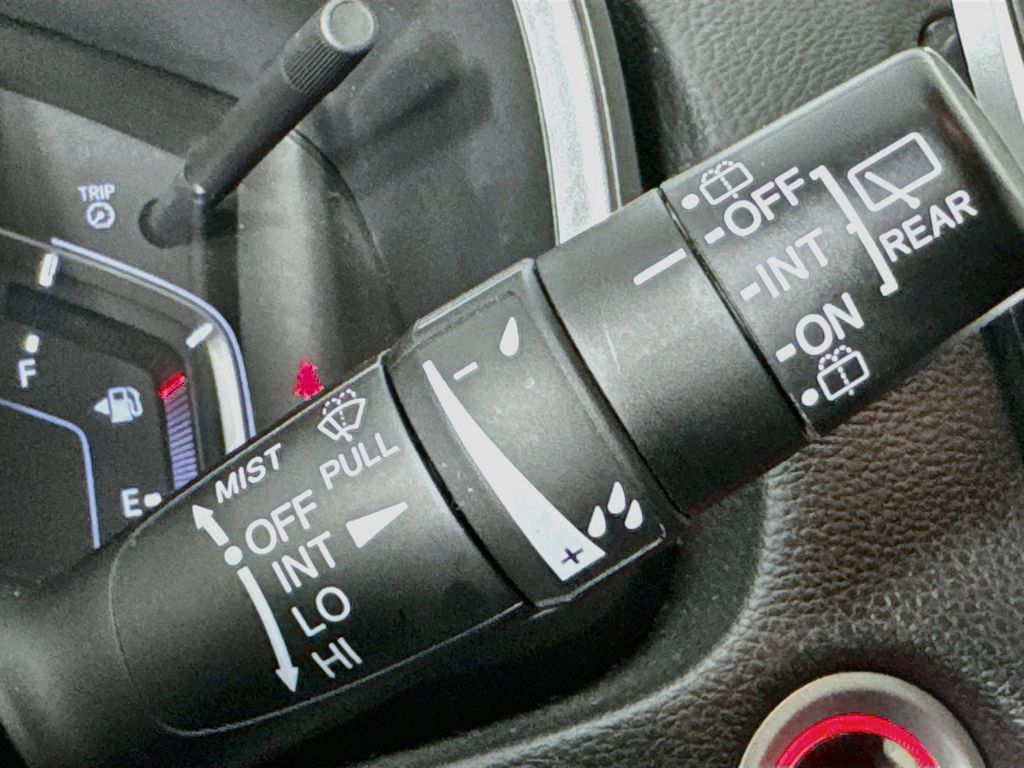 Used 2022 Honda CR-V EX image 16