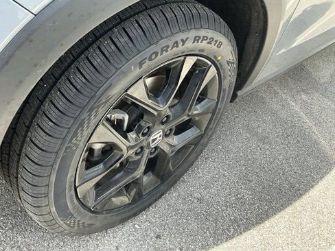 Used 2025 Honda HR-V Sport image 13