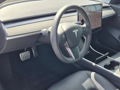 Used 2020 Tesla Model 3 Long Range AWD/4WD image 9