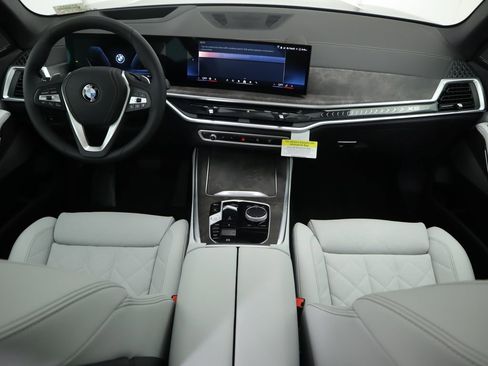 Used 2026 BMW X5 xDrive40i image 14