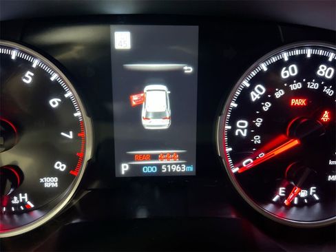 Used 2022 Toyota RAV4 LE image 12