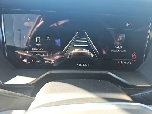 Used 2025 GMC Acadia Elevation AWD/4WD image 16