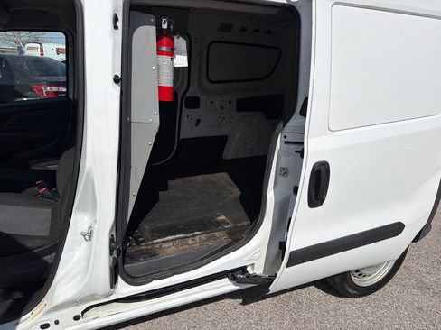 Used 2017 RAM ProMaster City Tradesman w/ Rear Back-up Camera Group FWD image 18