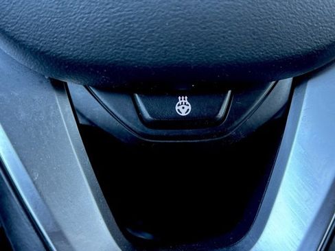 Used 2023 BMW 430i Convertible w/ Premium Package image 32