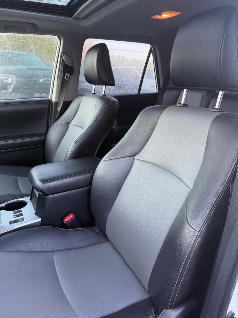 Used 2018 Toyota 4Runner SR5 Premium AWD/4WD image 13