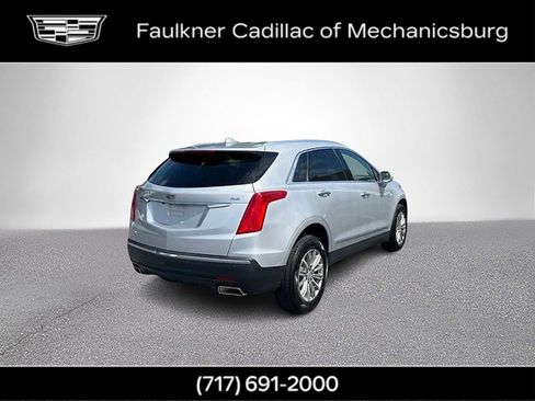 Used 2017 Cadillac XT5 Luxury w/ Driver Awareness Package AWD/4WD image 5