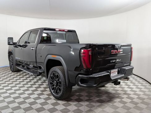 Used 2026 GMC Sierra 2500 Denali AWD/4WD image 5