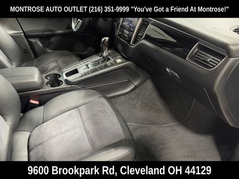 Used 2017 Porsche Macan image 51