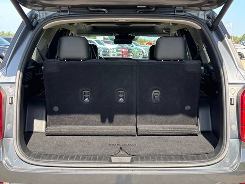 Used 2021 Hyundai Palisade Limited FWD image 8