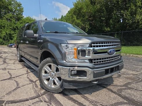 Used 2019 Ford F150 XLT w/ Equipment Group 302A Luxury AWD/4WD image 21
