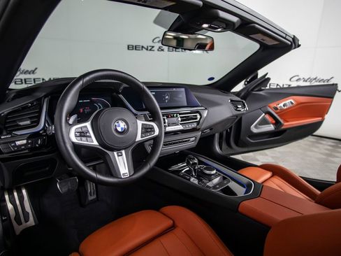 Used 2024 BMW Z4 M40i w/ Premium Package image 23