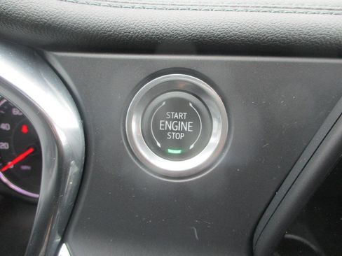 Used 2020 Chevrolet Blazer LT image 11