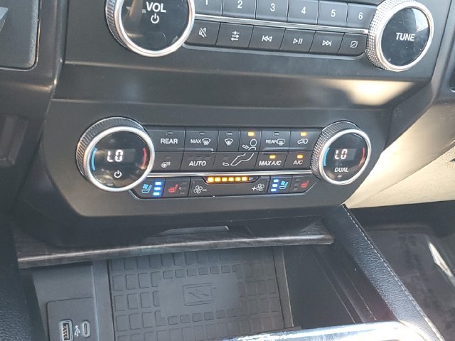 Used 2021 Ford Expedition Limited AWD/4WD image 20