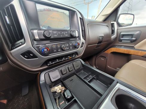 Used 2015 GMC Sierra 1500 SLT w/ SLT Crew Cab Value Package AWD/4WD image 27