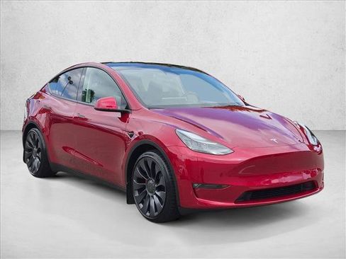 Used 2024 Tesla Model Y Performance AWD/4WD image 3