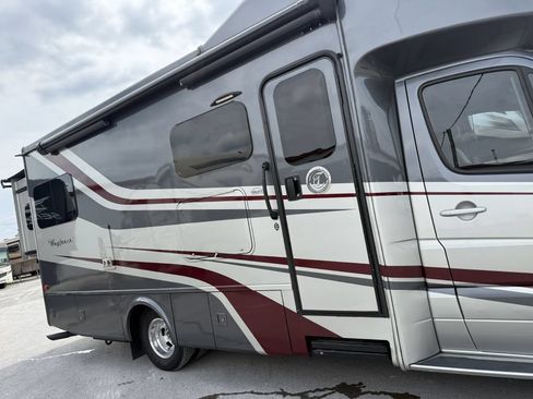 Used 2018 Mercedes-Benz Sprinter 3500 image 36