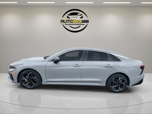 Used 2025 Kia K5 GT-Line w/ GT-Line Premium Package FWD image 4